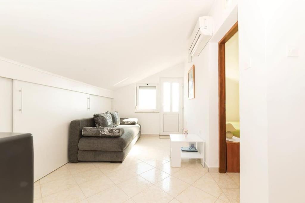 Apartman Maura Vlašići Exterior foto